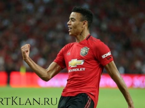 футболисты