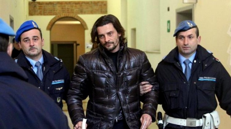 Экс-игрок сборной Италии под домашним арестом. Он попался на выращивании конопли