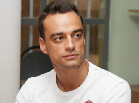 Павел Занозин комментатор