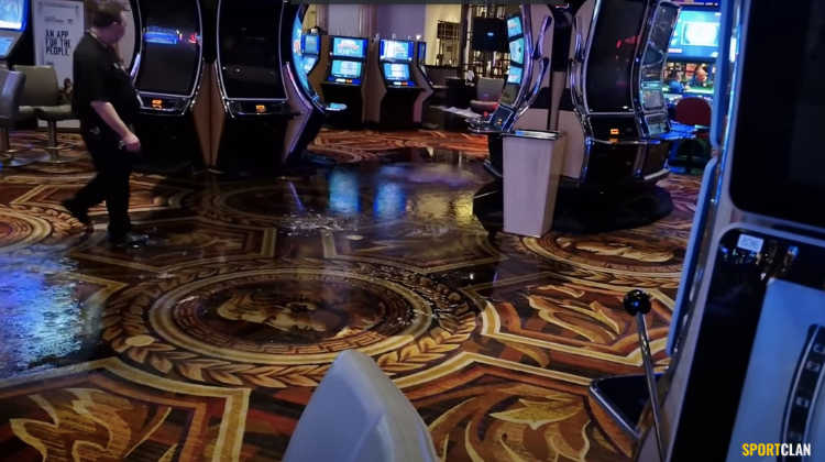 Наводнение в Неваде не пощадило крупнейшие казино Лас-Вегаса