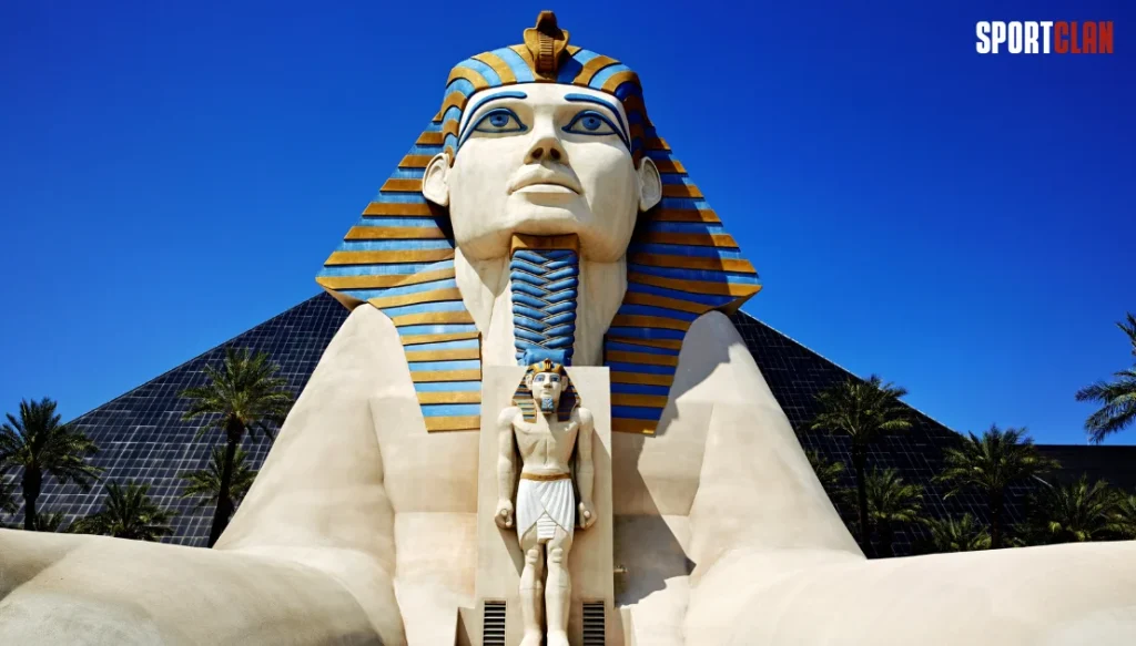 Сфинкс в отеле Luxor Лас-Вегас
