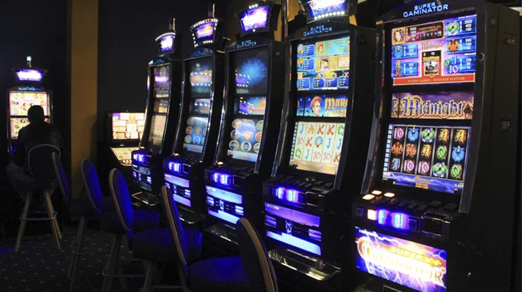 Зал игровых автоматов Magic Crystal зафиксировал в 2023 году убыток в 95,5 млн рублей