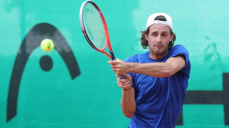 Французский теннисист Батист Крепатт дисквалифицирован на 3 года за «договорняки»