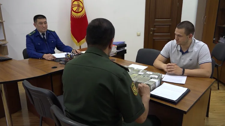 Генпрокуратура Кыргызстана отрицает, что ее сотрудник проиграл на ставках $762 000