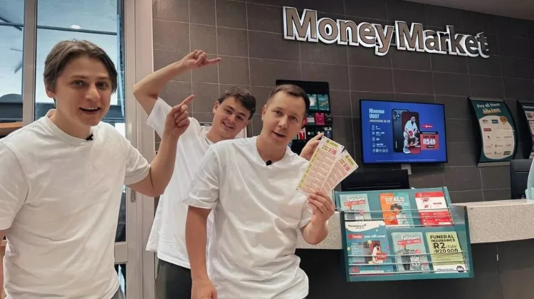 Российский блогер потратит 1 млн рублей на покупку лотерейных билетов в 10 странах мира