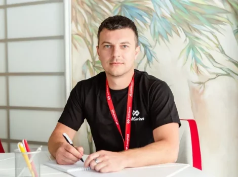 Иван Монтик