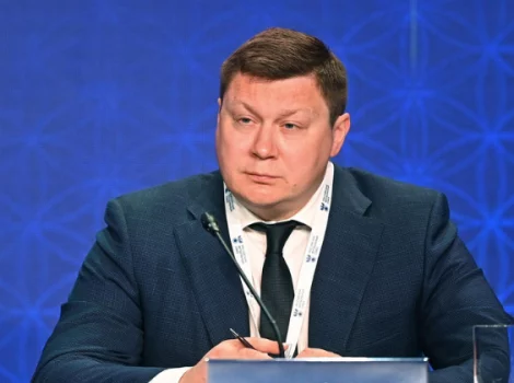 Максим Митрофанов