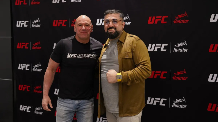 Разработчик краш-игры Aviator стал партнером UFC и WWE