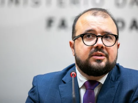 Режис Дудена