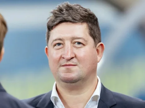 Максим Кадаев
