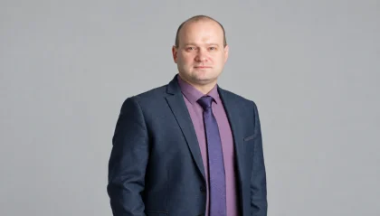 Анатолий Сахаров