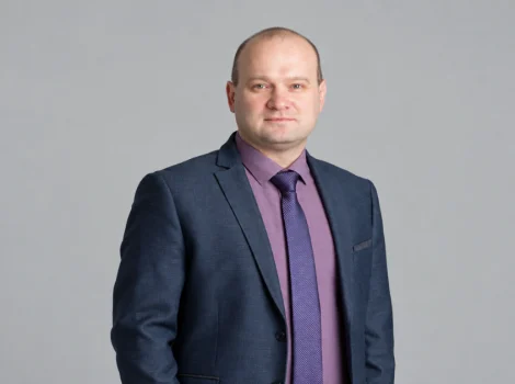 Анатолий Сахаров